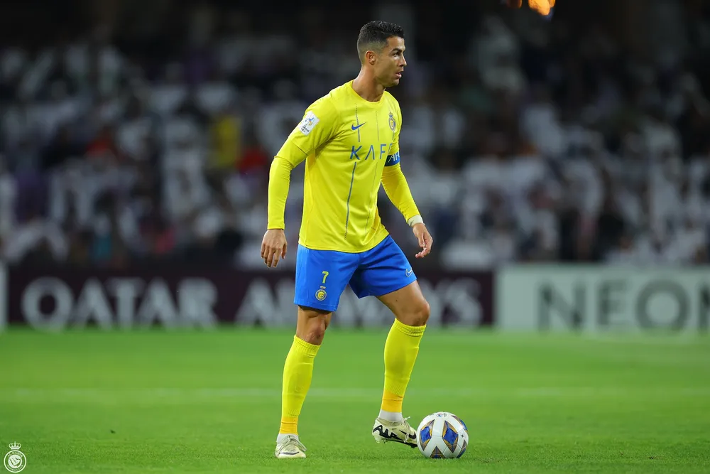 Lương của Ronaldo bao nhiêu?